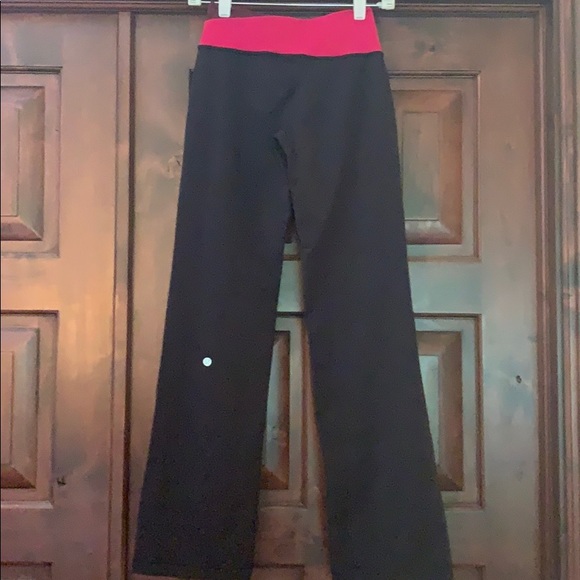 Lululemon yoga pants - Picture 4 of 4